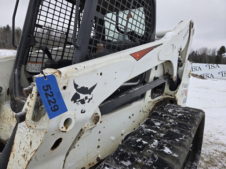 2017-bobcat-t750-image-18