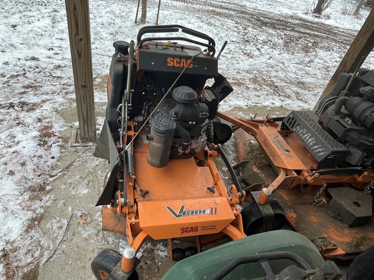 #2702-•-scag-v-ride-lawn-mower-(fall-creek,-wi)-image-2