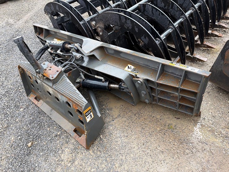 john-deere-db96-96in.-dozer-blade-skid-steer-attachment-sn:xk00000118-image-2