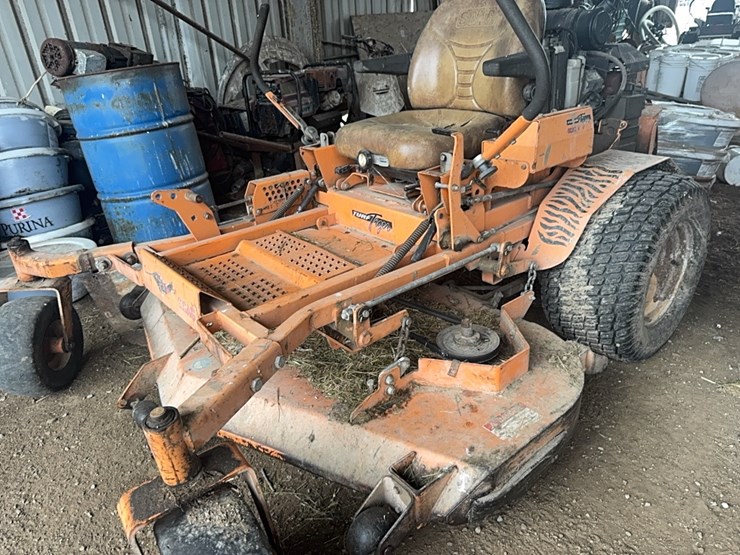 scag-turf-tiger-zero-turn-mower-image-10