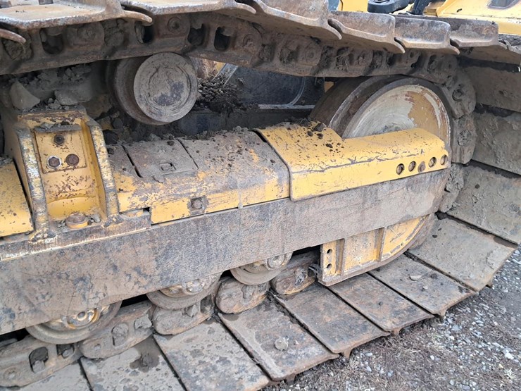 2016-deere-700k-image-30