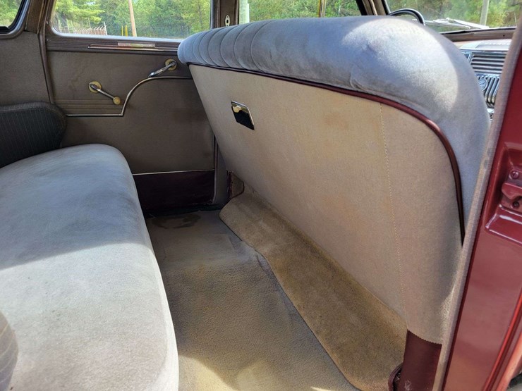 1948-plymouth-special-deluxe-image-57