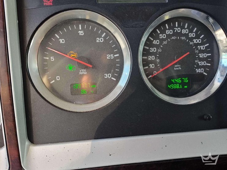 2012-kenworth-t800-image-43