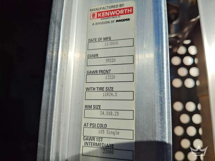 2011-kenworth-t800-image-25