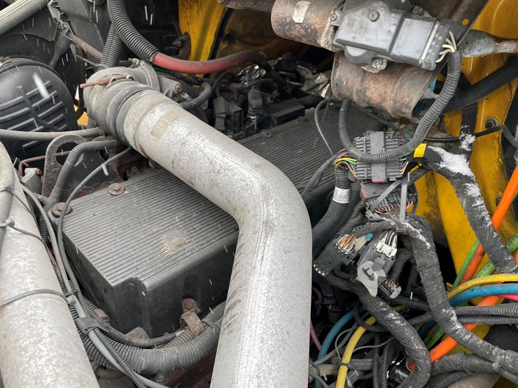 #234-•-2005-international-tri-axle-dump-truck-(has-wi-title)(mosinee,-wi)-image-63