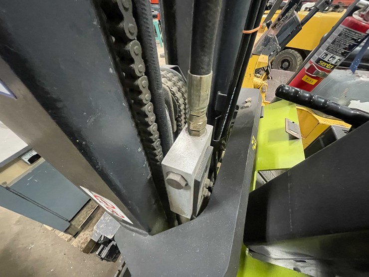 #454-•-clark-electric-forklift-(shawano,-wi)-image-19