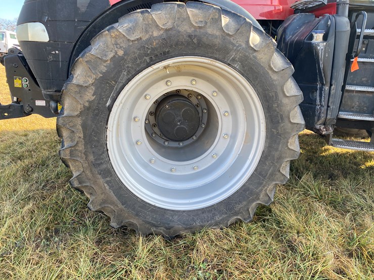 2014-case-ih-340-image-28