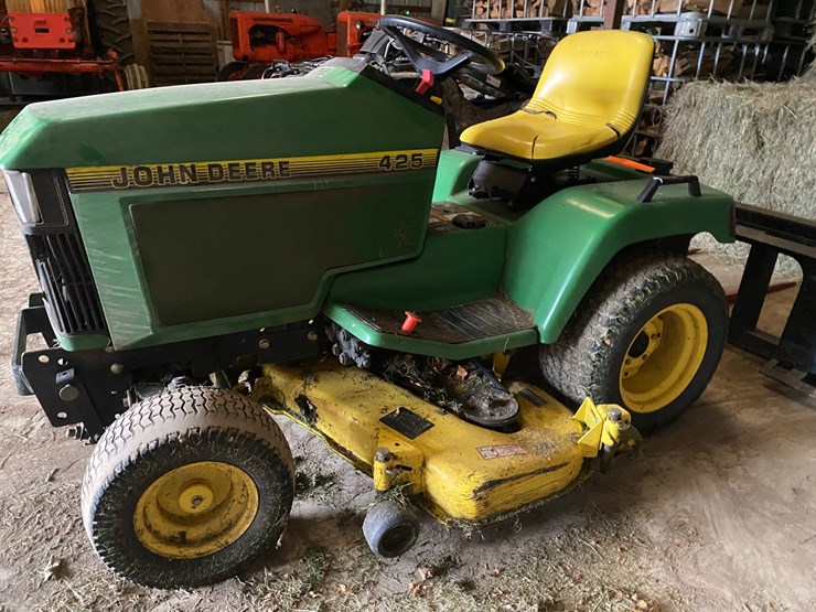 john-deere-425-image-1