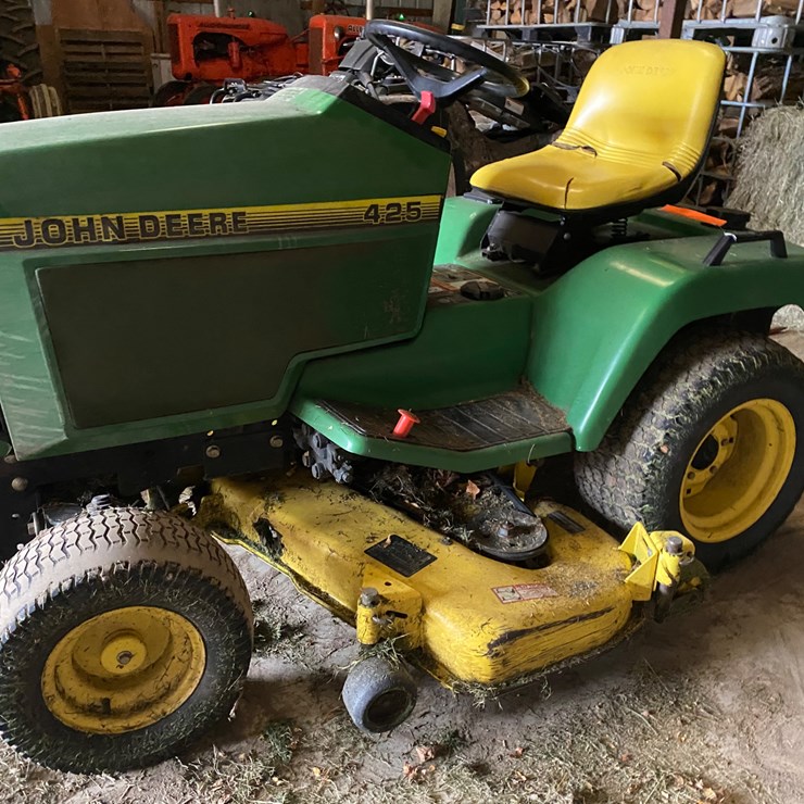 JOHN DEERE 425
