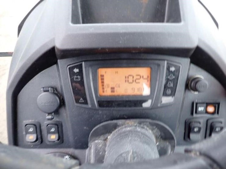 2017-kubota-b2650hsd-image-12