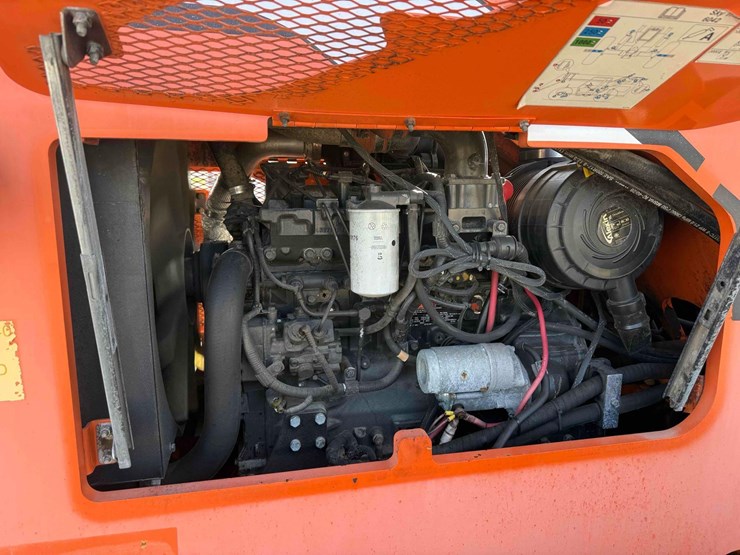 sky-trak-6042-image-12