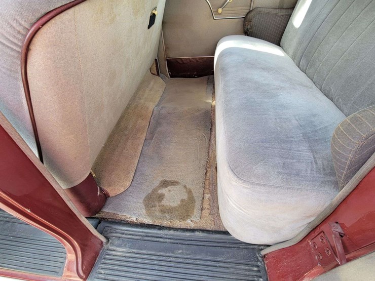 1948-plymouth-special-deluxe-image-95