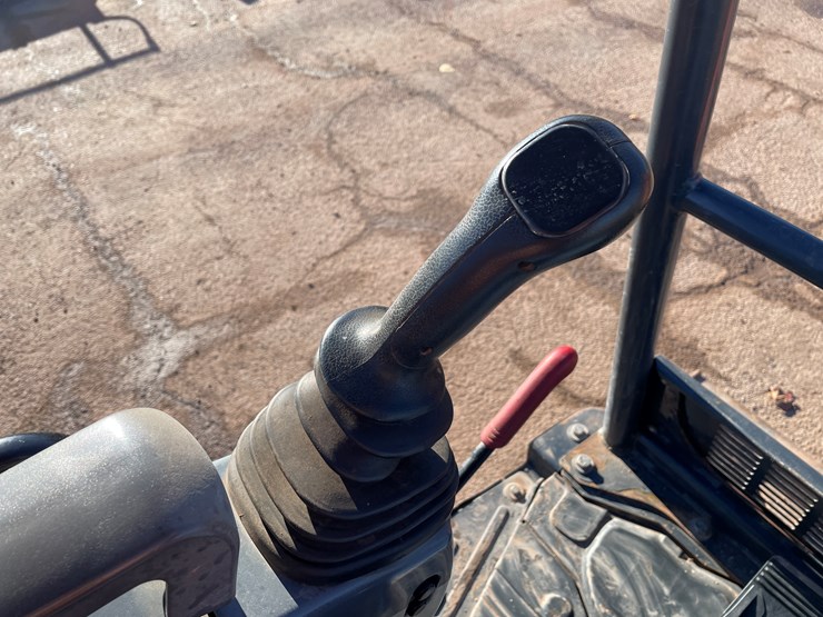 #416-•-2020-hitachi-zx26u-5n-mini-excavator-(ashland-wi)-image-36