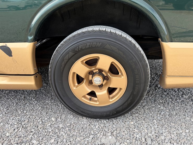 2001-gmc-1500-image-7