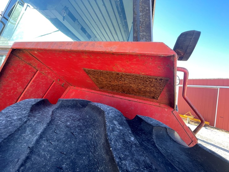 massey-ferguson-2705-image-38