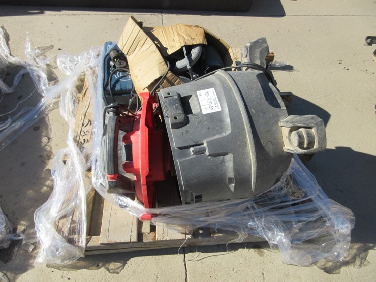 lot-of-shop-vacuum-&-misc-items-image-1