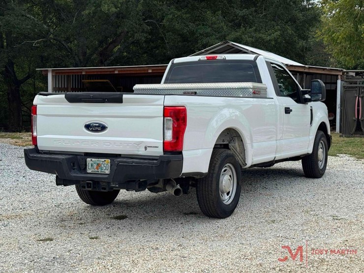 2019-ford-f250-xl-image-4