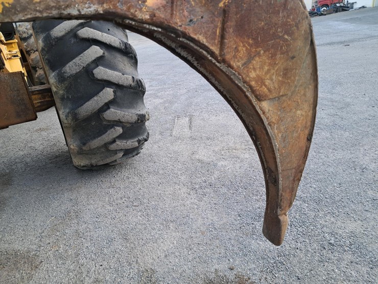 2006-john-deere-6081-image-29