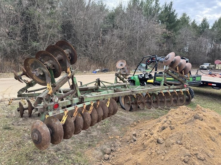 john-deere-110-image-6