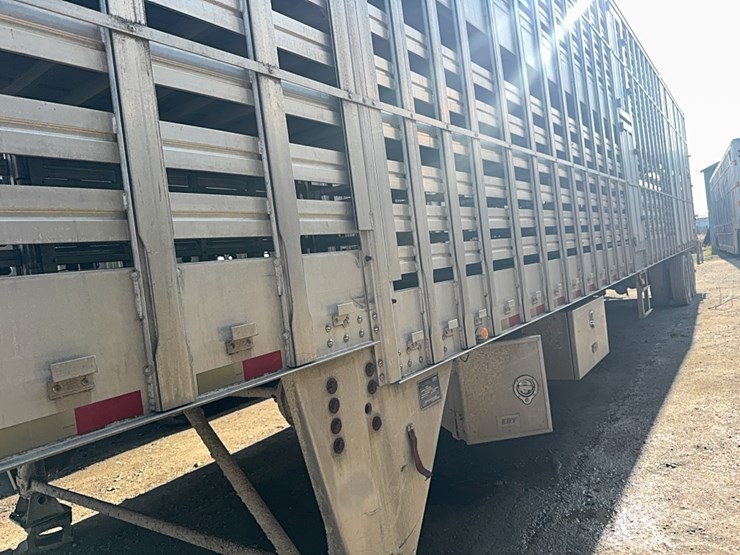 2002-eby-livestock-trailer-image-8