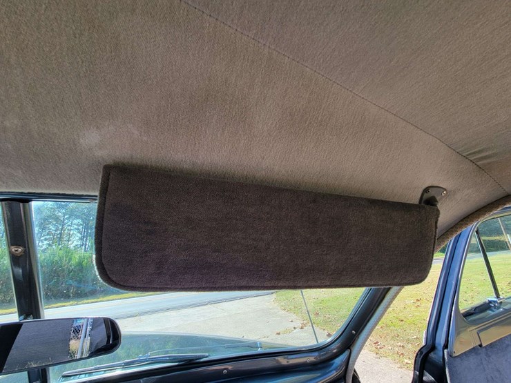 1948-packard-sedan-image-44