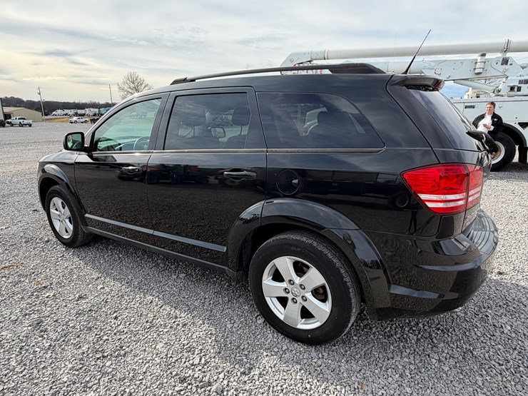 2010-dodge-journey-image-6