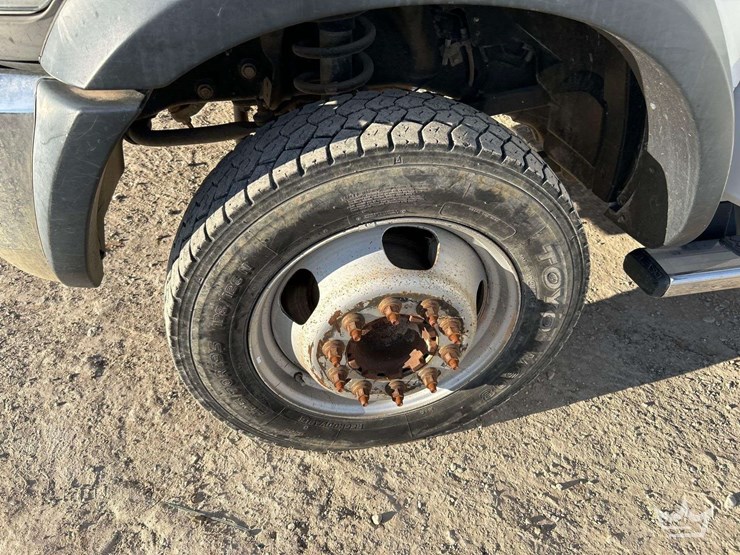 2018-utility-flatbed-image-28