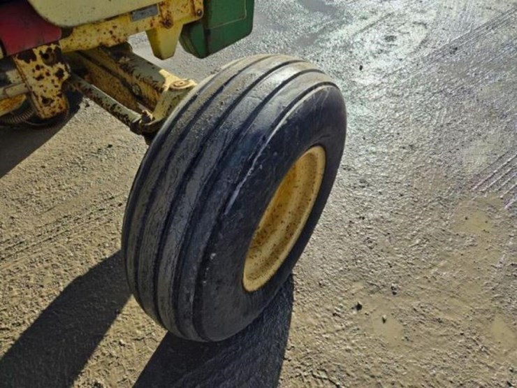 2000-john-deere-5205-image-12