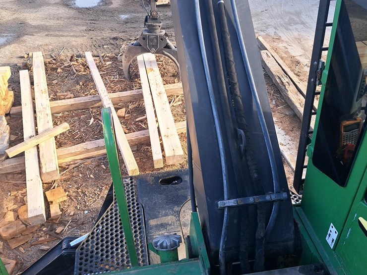 2015-deere-437d-image-17