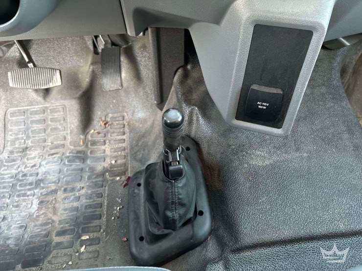 2024-ford-f750-image-16