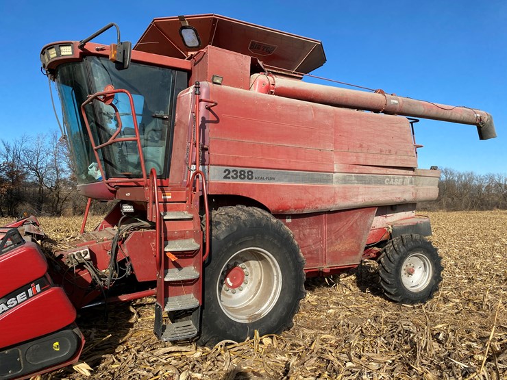 case-ih-2388-image-18