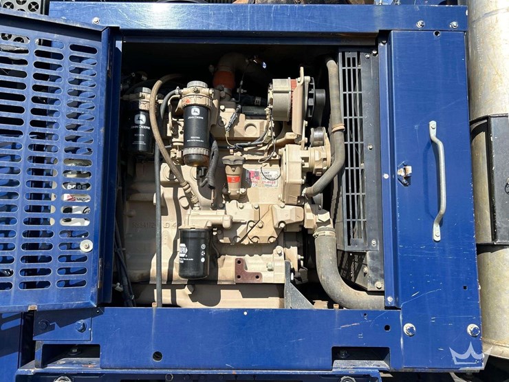 2015-peterbilt-348-image-18