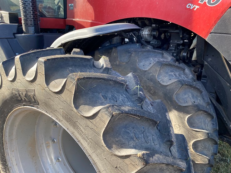 2014-case-ih-340-image-49