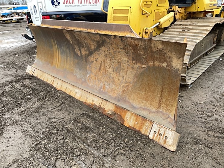 komatsu-d61pxi-24-image-11