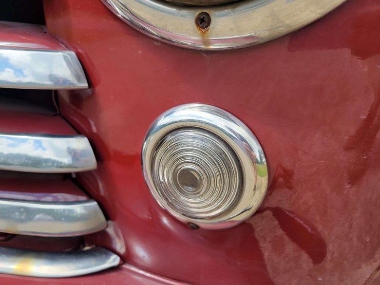 1948-ford-sedan-image-90