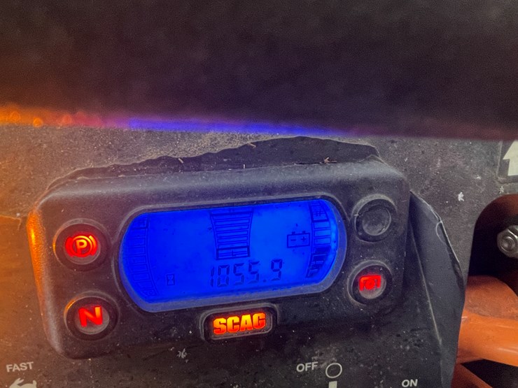 #2701-•-scag-v-ride-lawn-mower-(fall-creek,-wi)-image-15