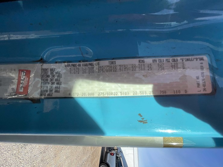 #206-•-2012-freightliner-cascadia-semi-tractor-(title-in-delay)-(denmark,-wi)-image-63