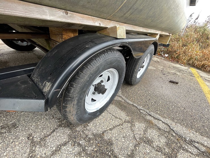 #1398-•-2002-24'-fisher-liberty-240-(has-wi-registration)-(of)-image-25