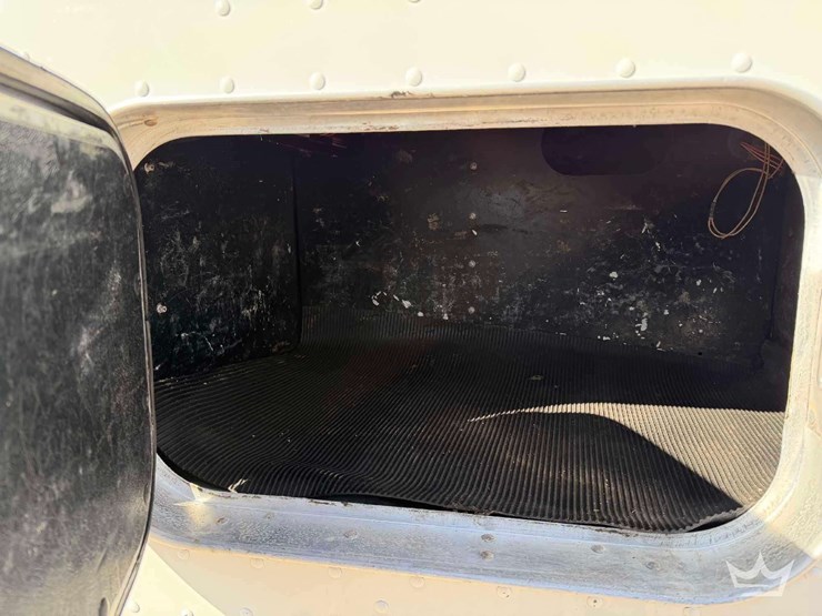 2017-kenworth-t800-image-16