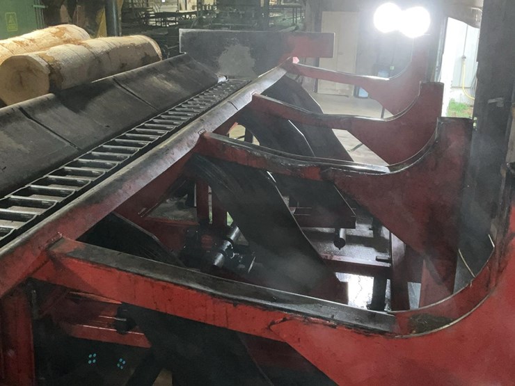 #116-•-morbark-log-trough-w/2way-kickers-image-1