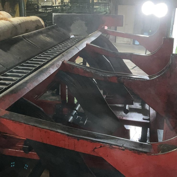 #116 • Morbark Log Trough W/2way Kickers