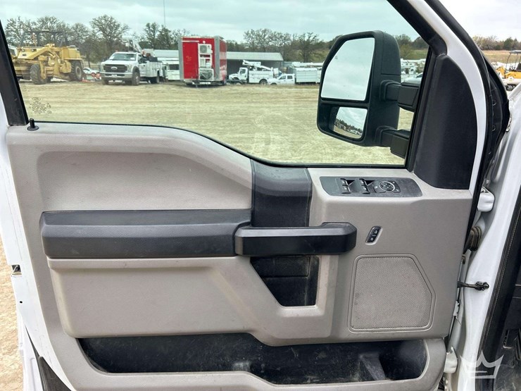 2019-ford-f250-image-11