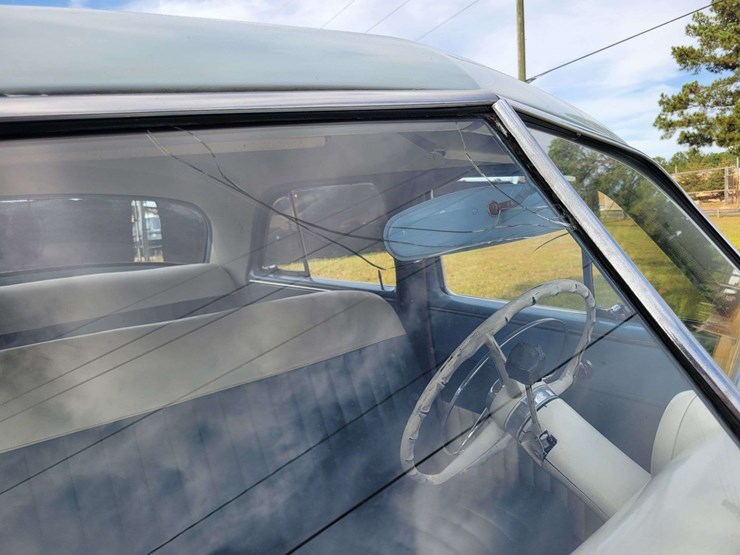 1951-dodge-sedan-image-38