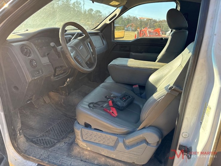 2014-ford-f150-xl-image-14