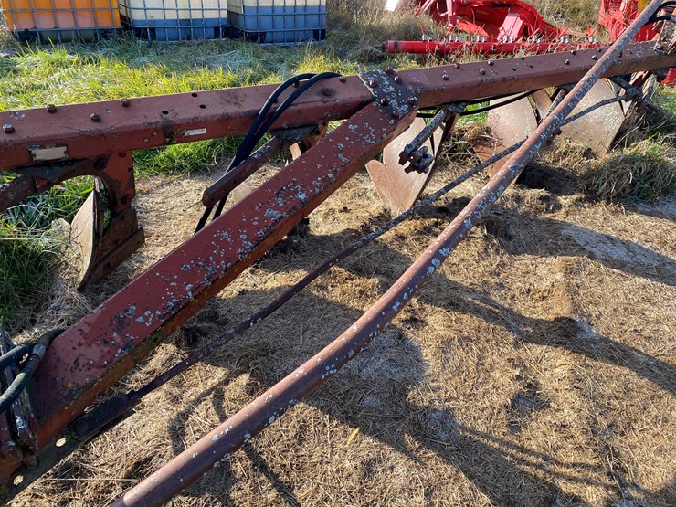 international-510-image-16