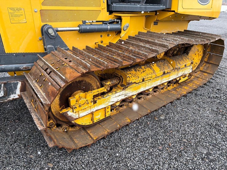 2023-deere-450k-image-8