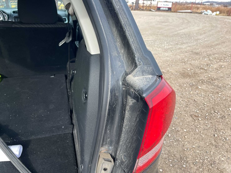 2013-dodge-journey-image-59