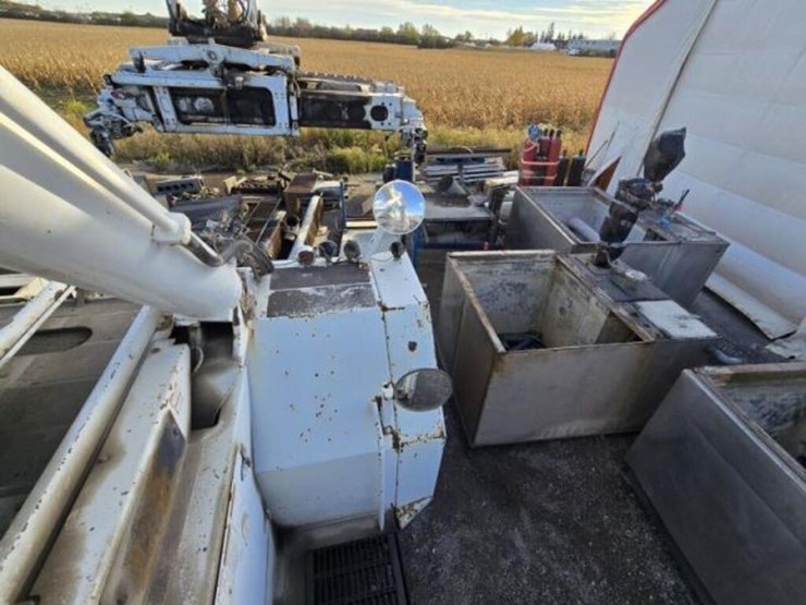 2007-taylor-ts1068-image-30