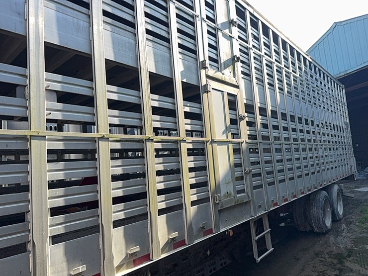 2002-eby-livestock-image-8