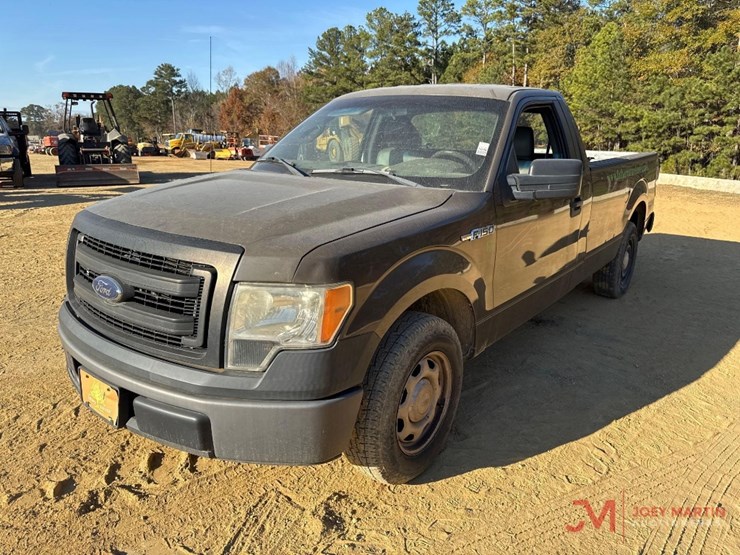 2014-ford-f150-xl-image-4